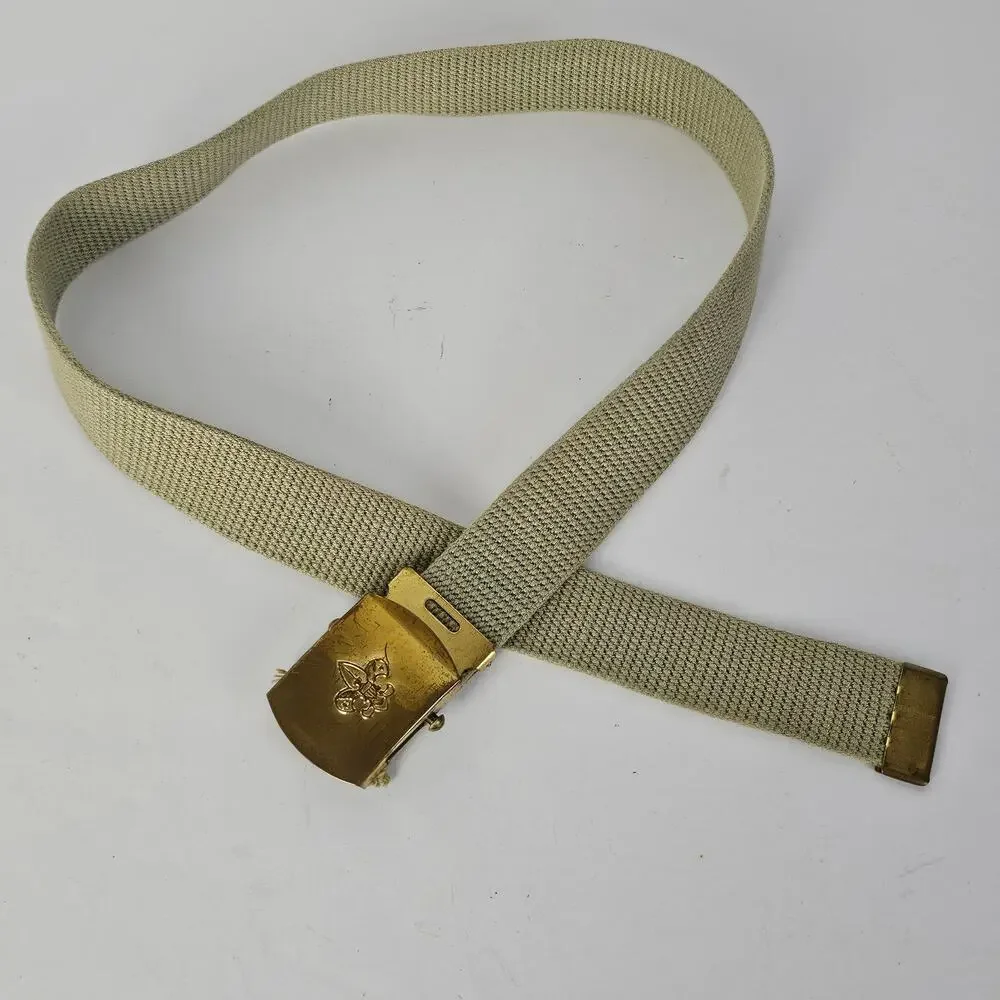 Vintage beige Boy Scout belt and buckle